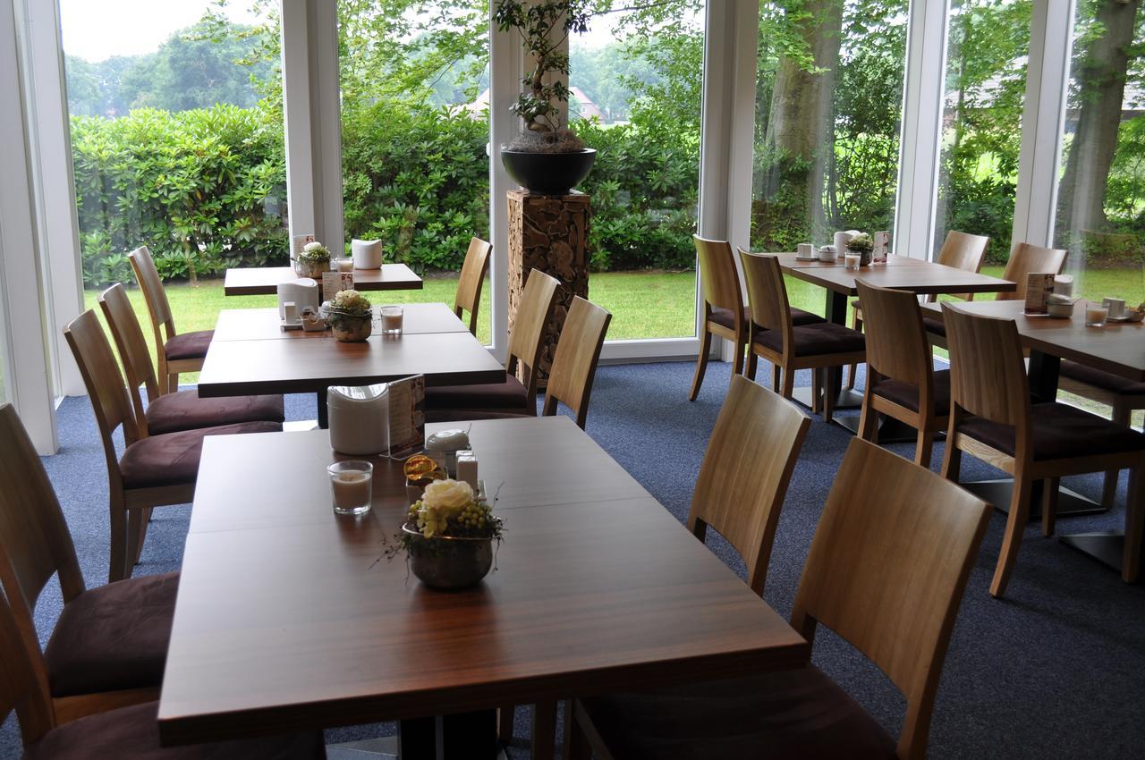 Hellmanns Hotel Bremers Bauerndiele Wiefelstede Zewnętrze zdjęcie