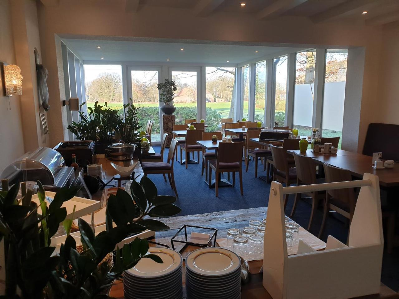 Hellmanns Hotel Bremers Bauerndiele Wiefelstede Zewnętrze zdjęcie