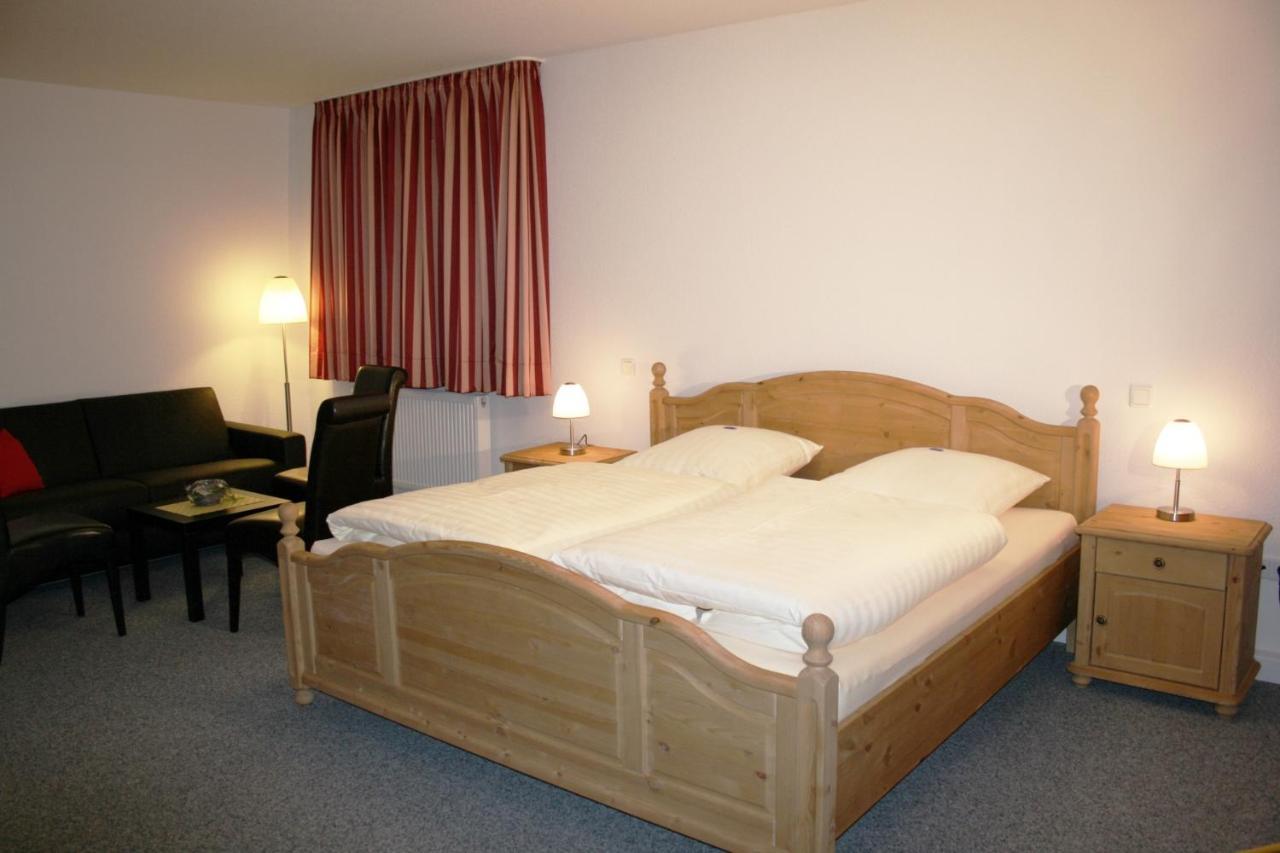 Hellmanns Hotel Bremers Bauerndiele Wiefelstede Zewnętrze zdjęcie