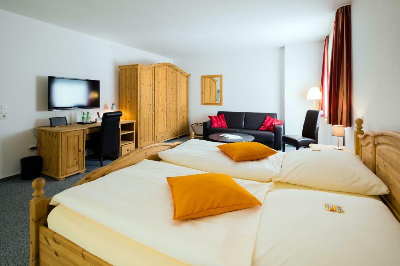 Hellmanns Hotel Bremers Bauerndiele Wiefelstede Zewnętrze zdjęcie